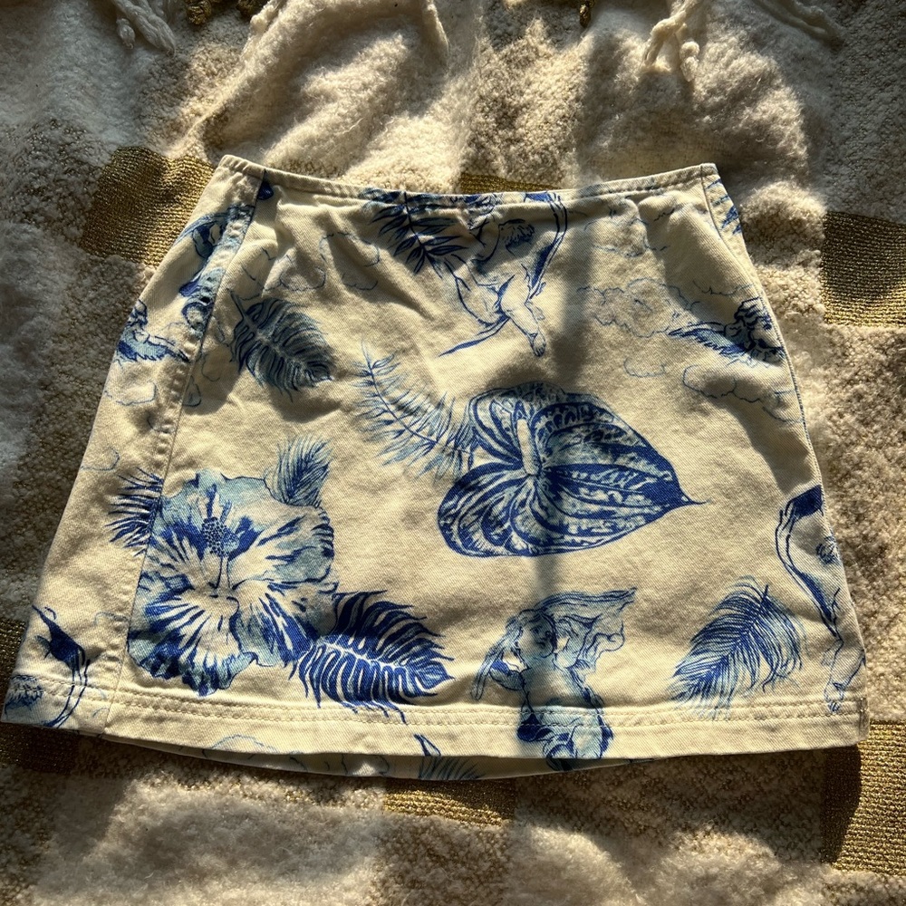 Blue tropical print skirt